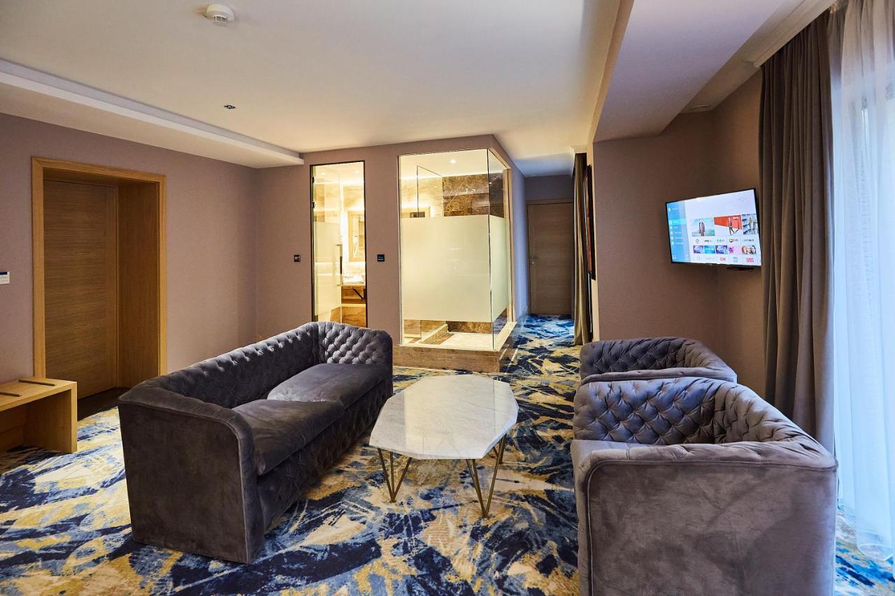 A Hoteli - Hotel Park Врнячка-Баня Экстерьер фото Suite