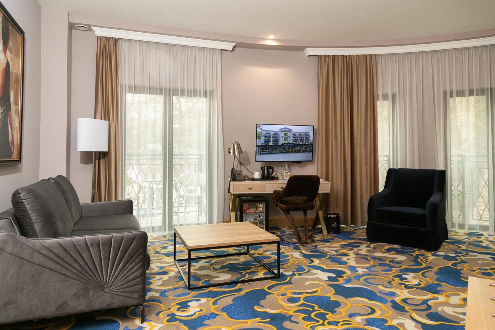 A Hoteli - Hotel Park Врнячка-Баня Экстерьер фото Living room